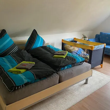 Ferienwohnung-/haus Mit Kostenfreiem Parkplatz
